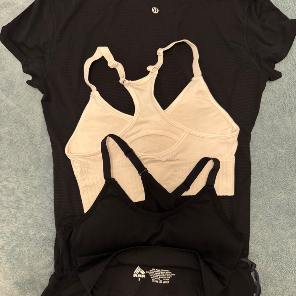 Sports Bundle - LULULEMON Tee + 2x Sports crop tops - XS-S